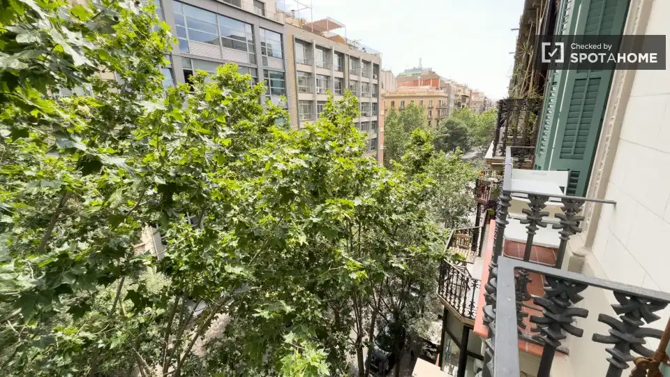Exterior view of Flat for rent in Barcelona  with Air Conditioner, Heating and Furnished
