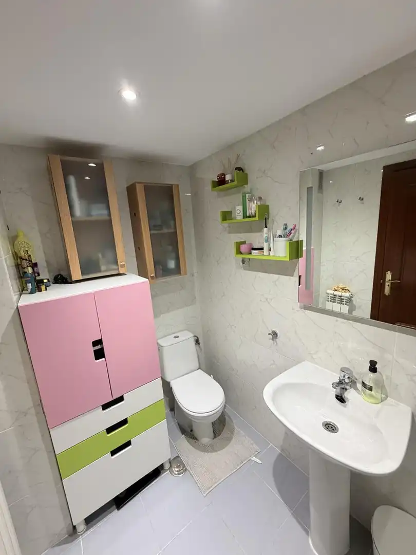 Bathroom of Flat for sale in Torrejón de Ardoz  with Air Conditioner, Heating and Parquet flooring