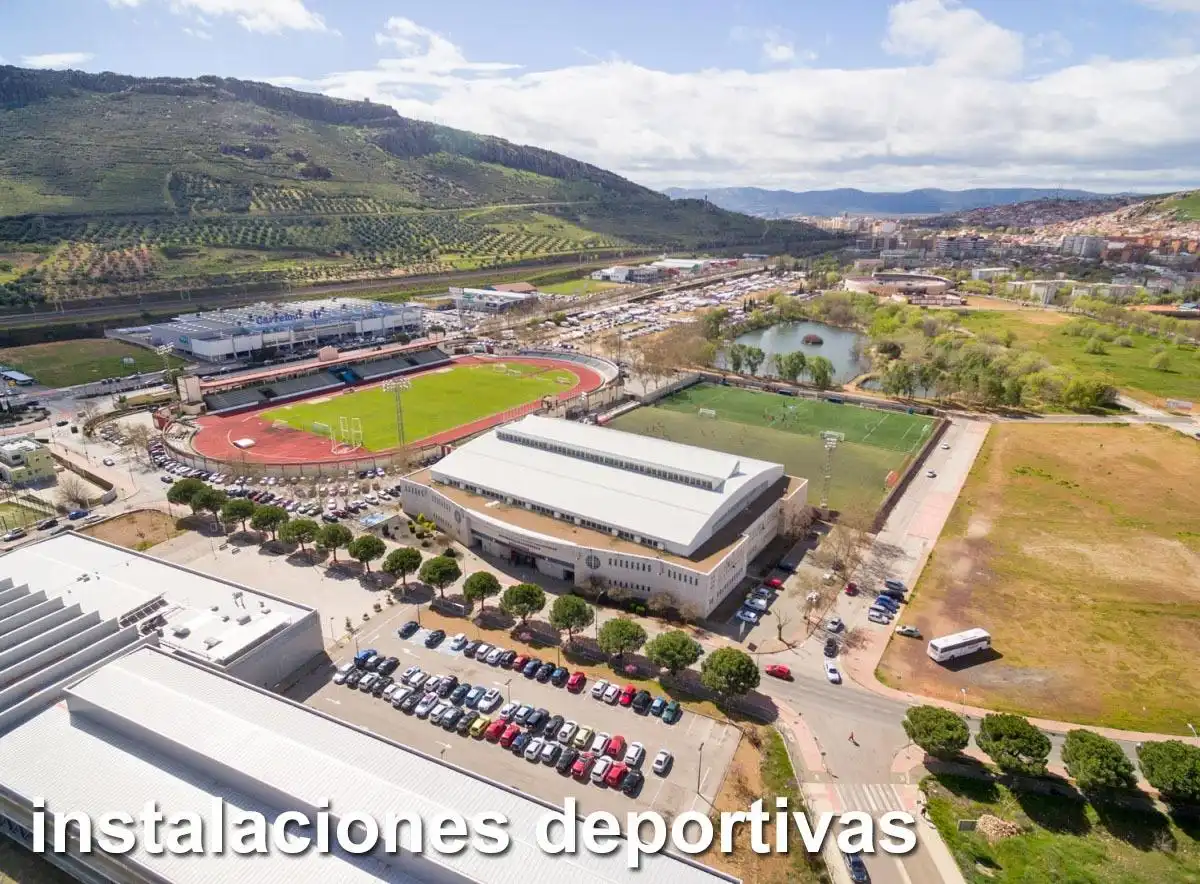 Vista exterior de Casa o xalet en venda en Montellano amb Terrassa, Traster i Balcó