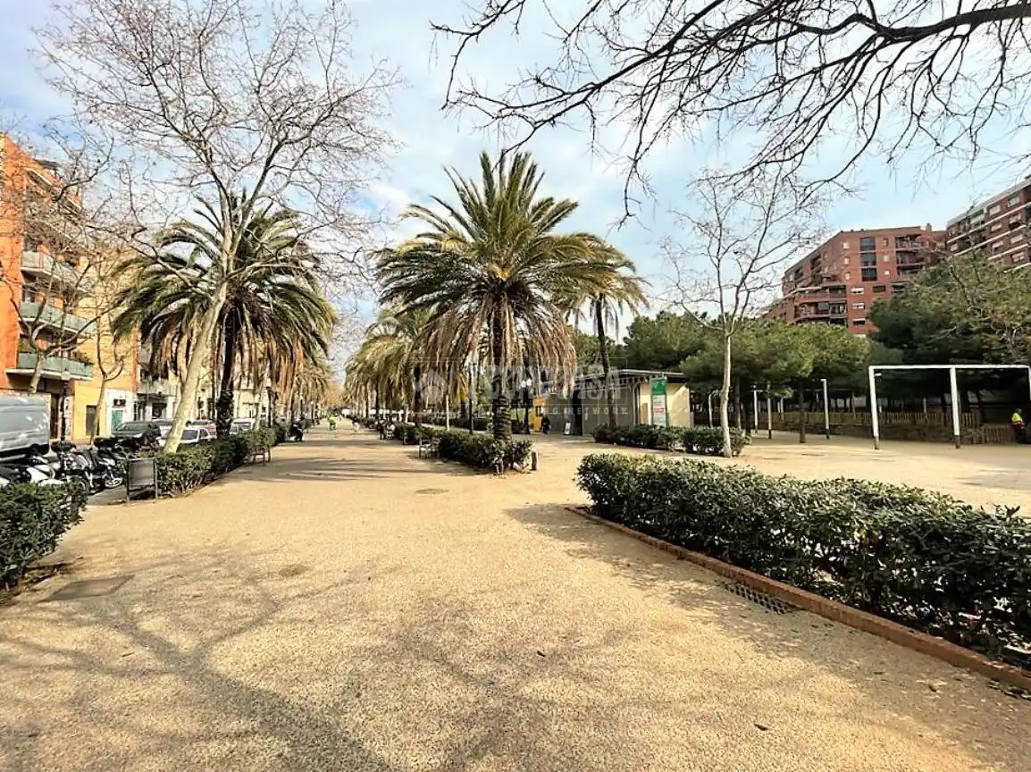 Außenansicht von Wohnung zum Verkauf in Barcelona
