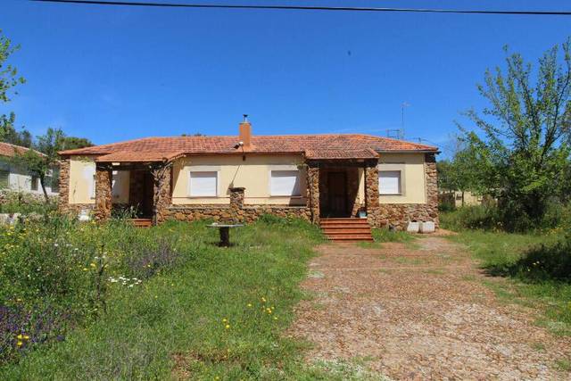 Casa-chalet en Venta en Piedrabuena