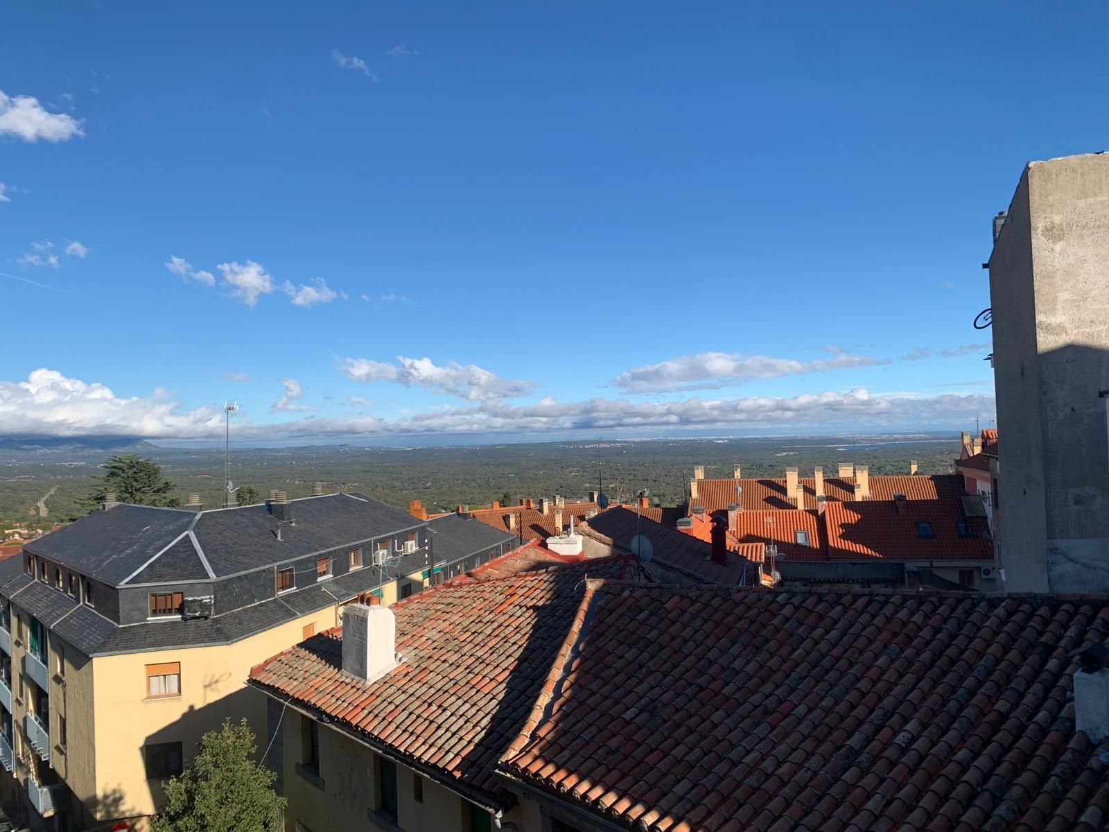 Vista exterior de Pis en venda en San Lorenzo de El Escorial amb Calefacció i Parquet