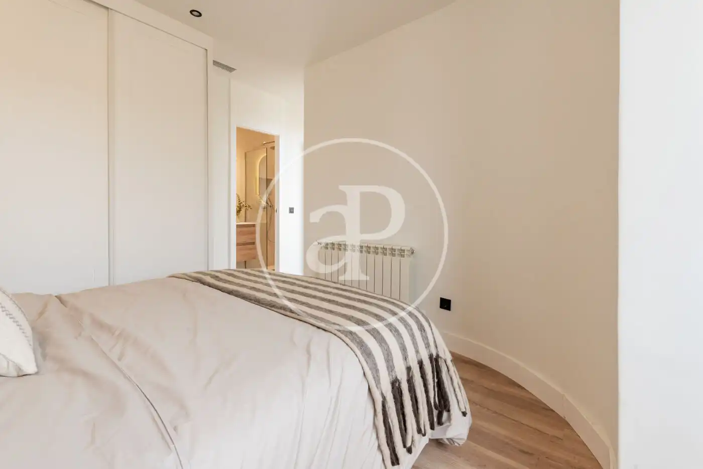 Habitación de Ático en venta en Madrid con Aire acondicionado, Calefacción y Terraza