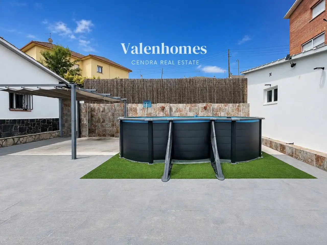 Swimming pool of Houses for sale in Lliçà d'Amunt  with Air Conditioner, Private garden and Furnished