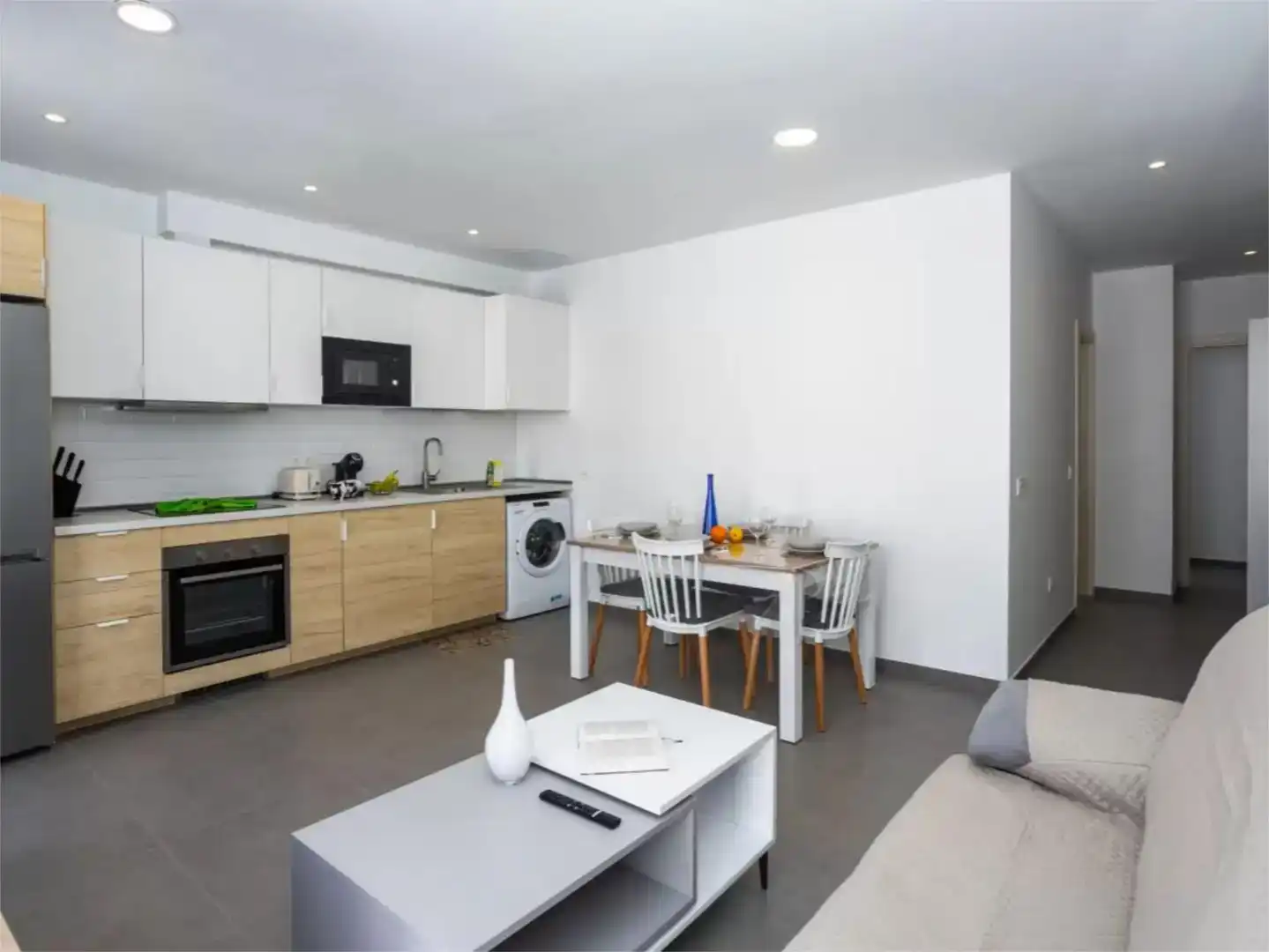Cuina de Apartament de lloguer en Arrecife amb Moblat