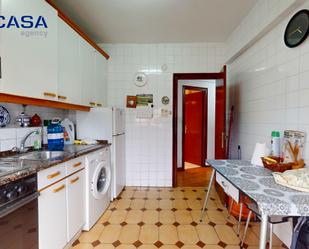 Kitchen of Flat for sale in Bilbao 