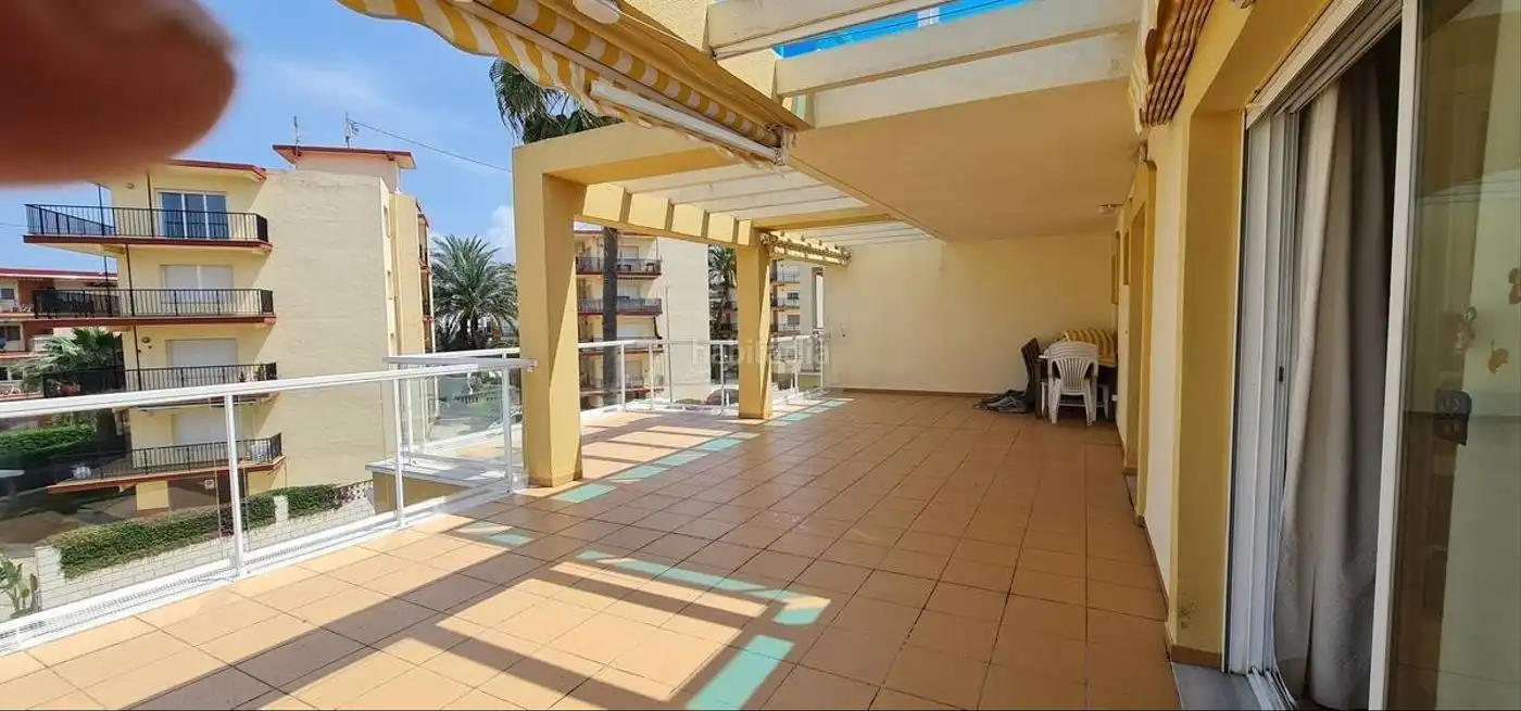 Apartament de lloguer a Carrer Mar Bàltic 10, imagen 2