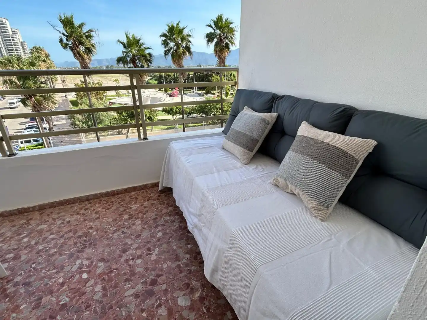 Terraza de Apartamento de alquiler en Cullera con Terraza, Amueblado y Piscina comunitaria