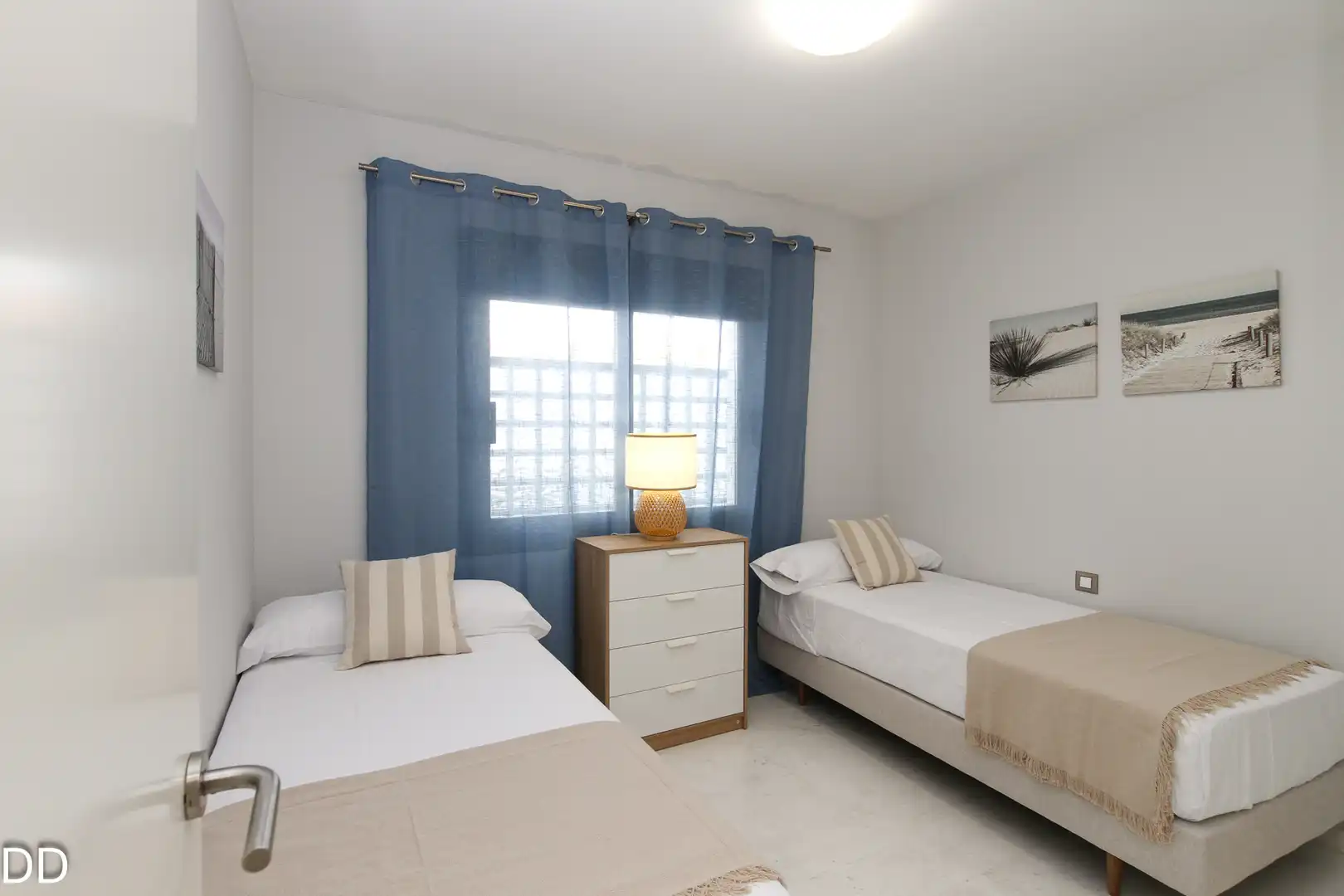 Habitación de Apartamento de alquiler en Dénia con Aire acondicionado, Terraza y Amueblado