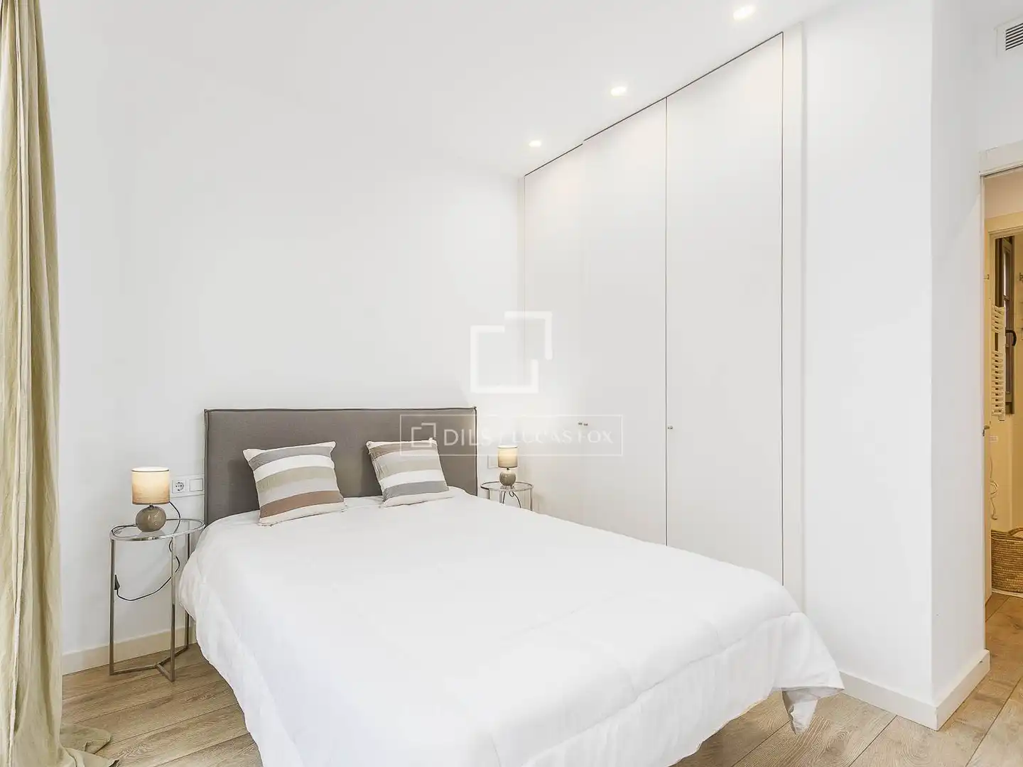 Habitación de Ático en venta en Barcelona con Aire acondicionado, Parquet y Terraza