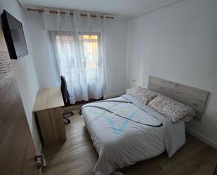 Bedroom of Flat to share in Bilbao   with Air Conditioner and Terrace