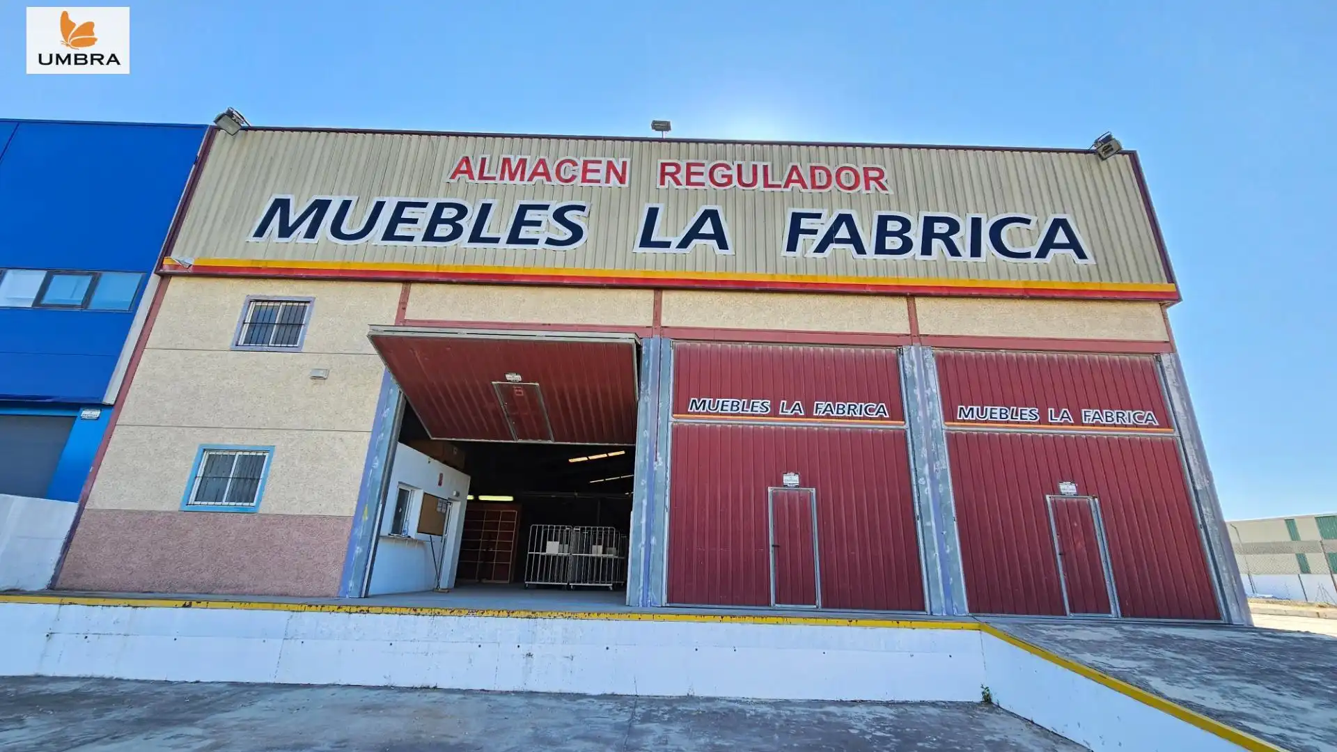Vista exterior de Nave industrial en venta en Jerez de la Frontera