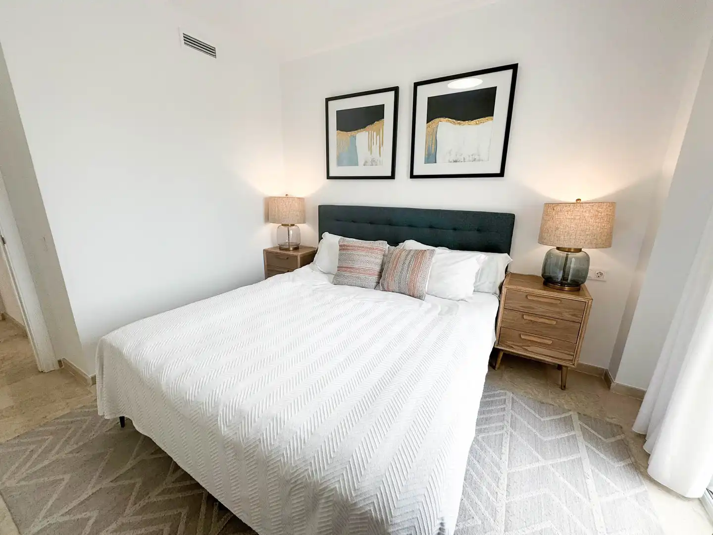 Habitación de Apartamento en venta en Manilva con Aire acondicionado, Calefacción y Terraza