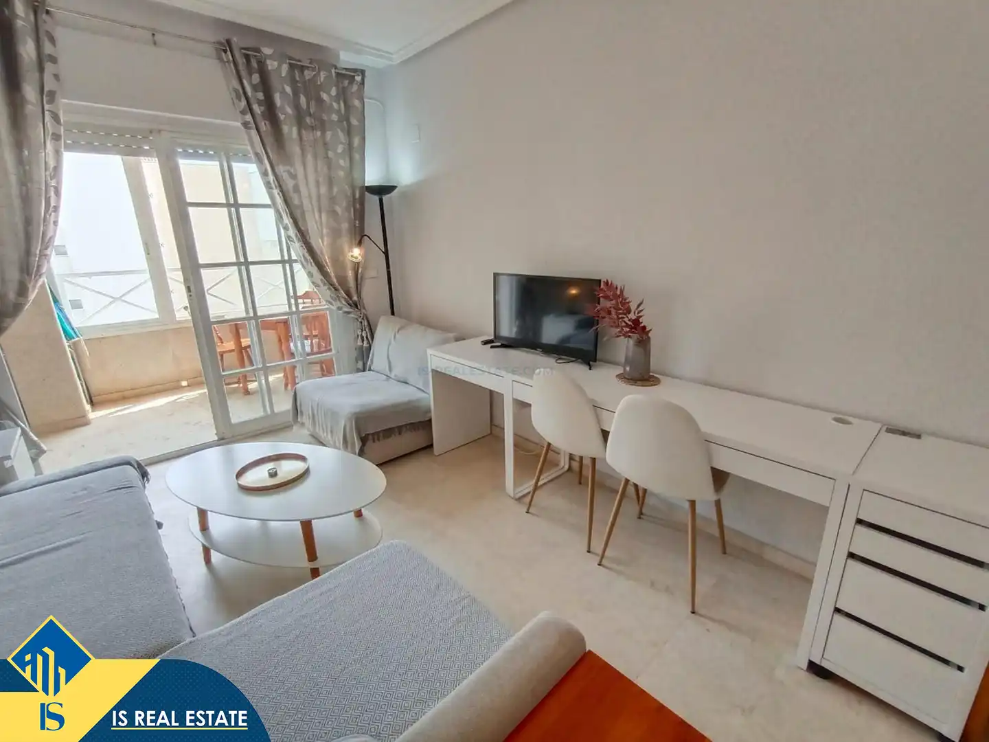 Sala de estar de Estudio en venta en Torrevieja con Aire acondicionado, Calefacción y Terraza