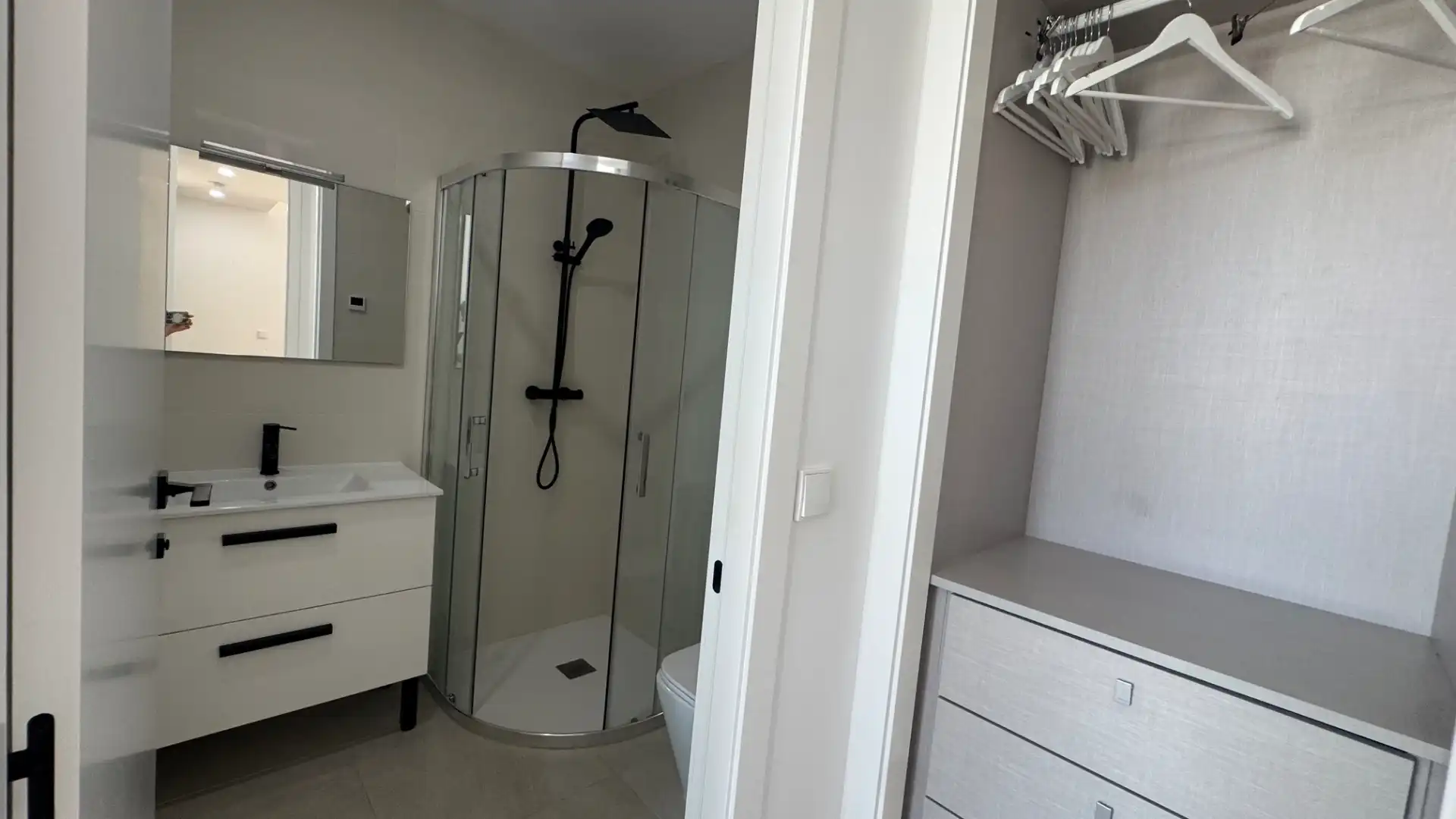 Baño de Casa adosada de alquiler en Calpe / Calp con Aire acondicionado, Jardín privado y Terraza