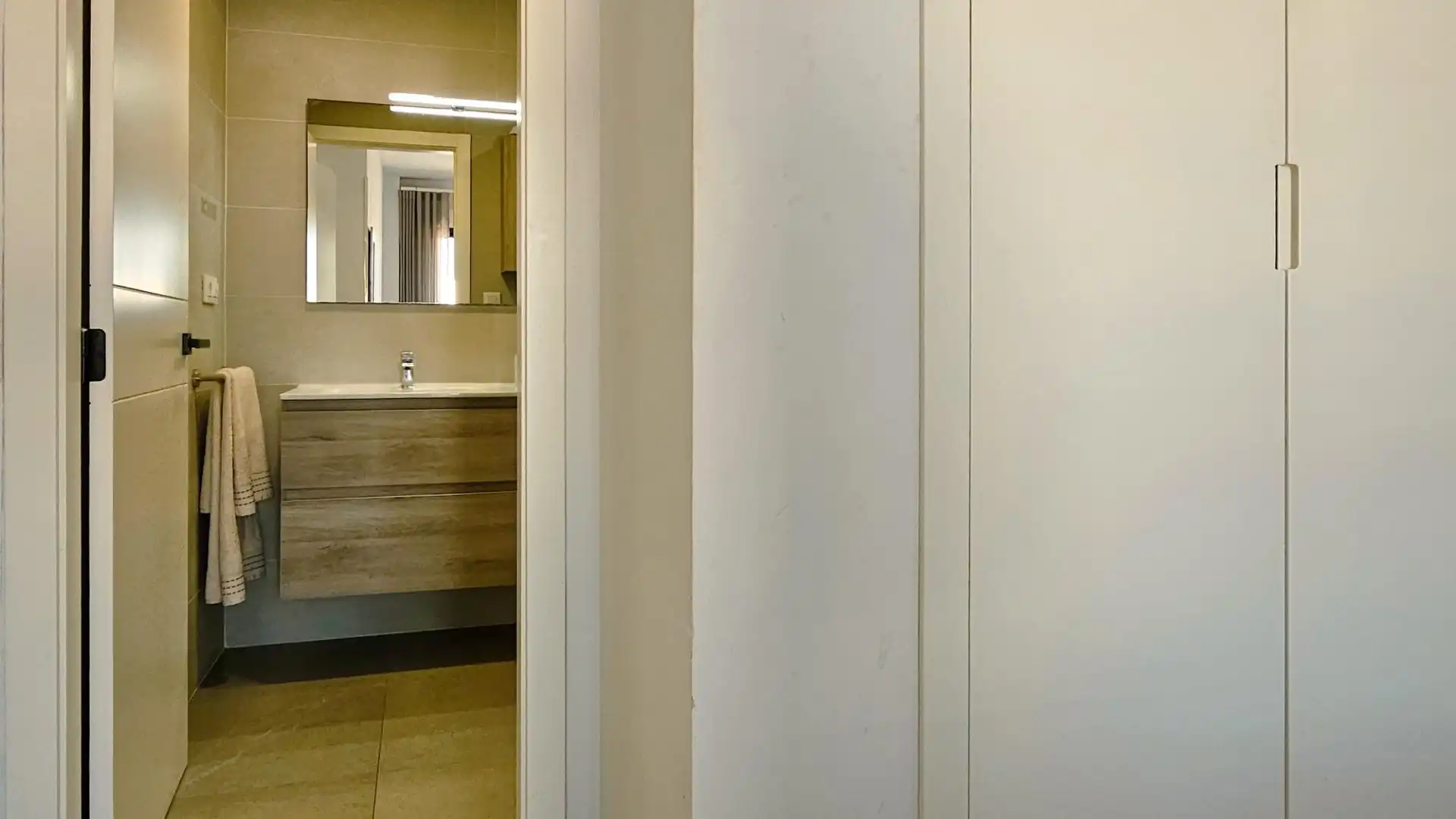 Bathroom of Flat for sale in Daimús  with Air Conditioner, Terrace and Furnished