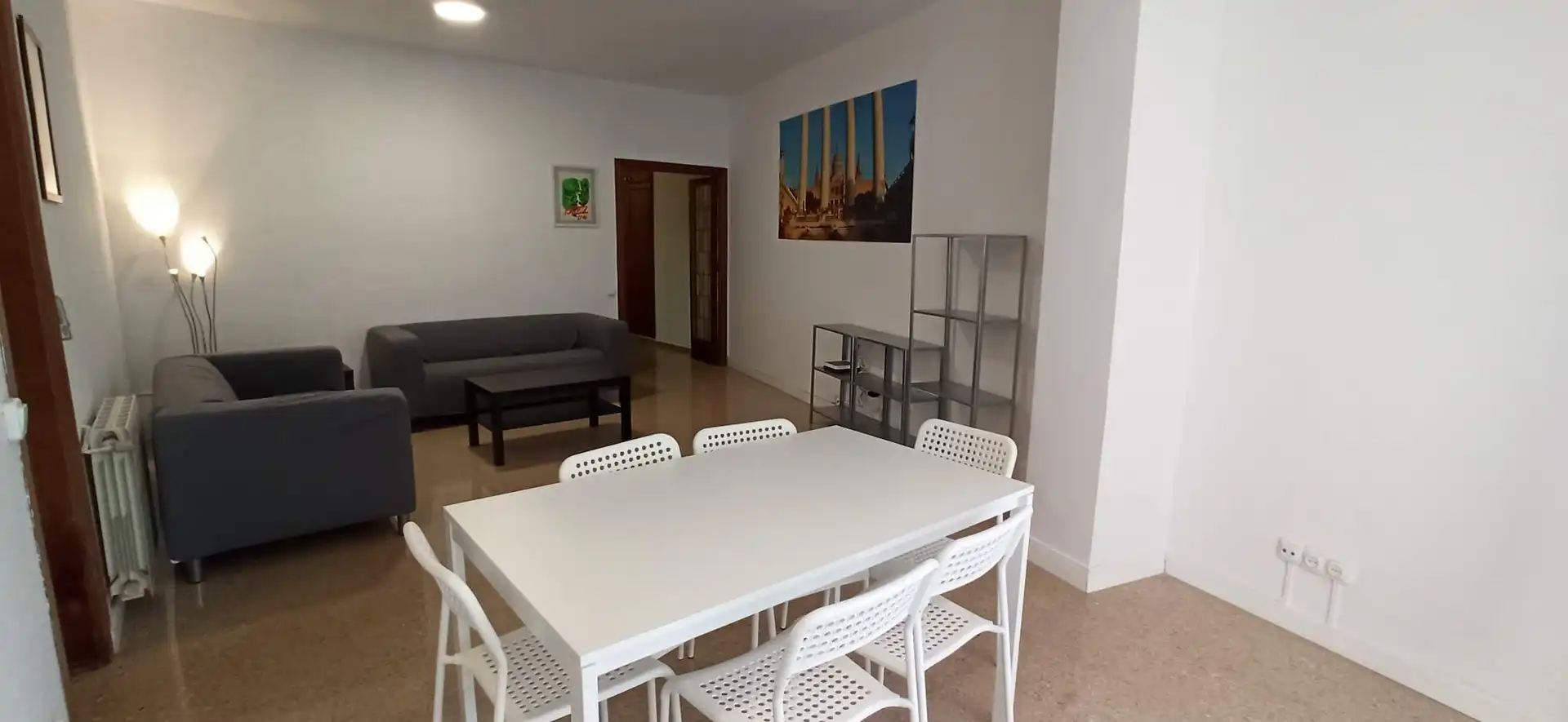 Esszimmer von Wohnung zur untervermieten in Barcelona mit Klimaanlage, Heizung und Möbliert