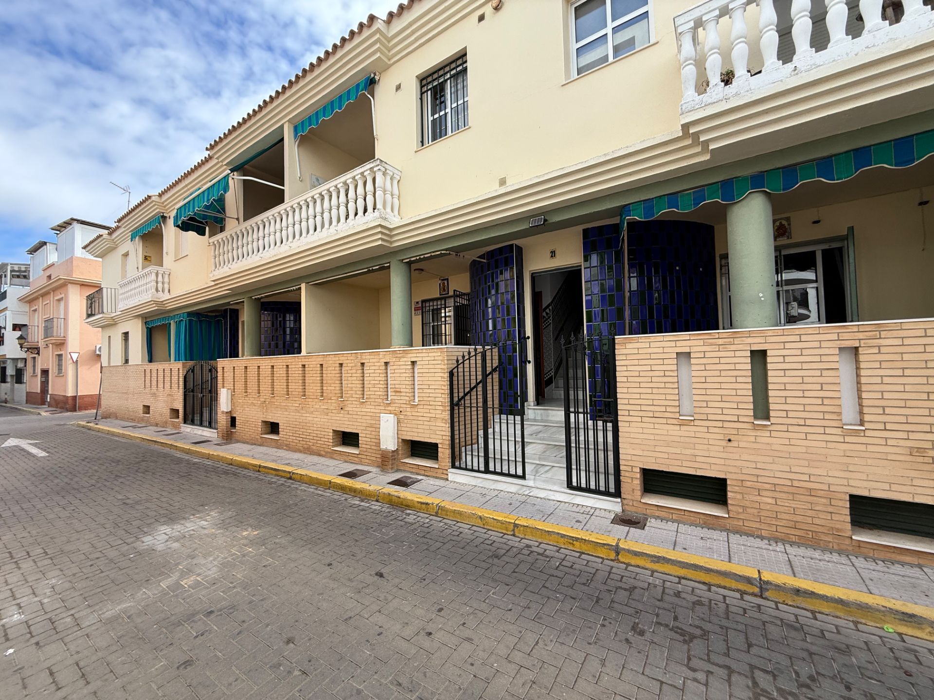 Exterior view of Flat for sale in Punta Umbría  with Air Conditioner, Heating and Terrace