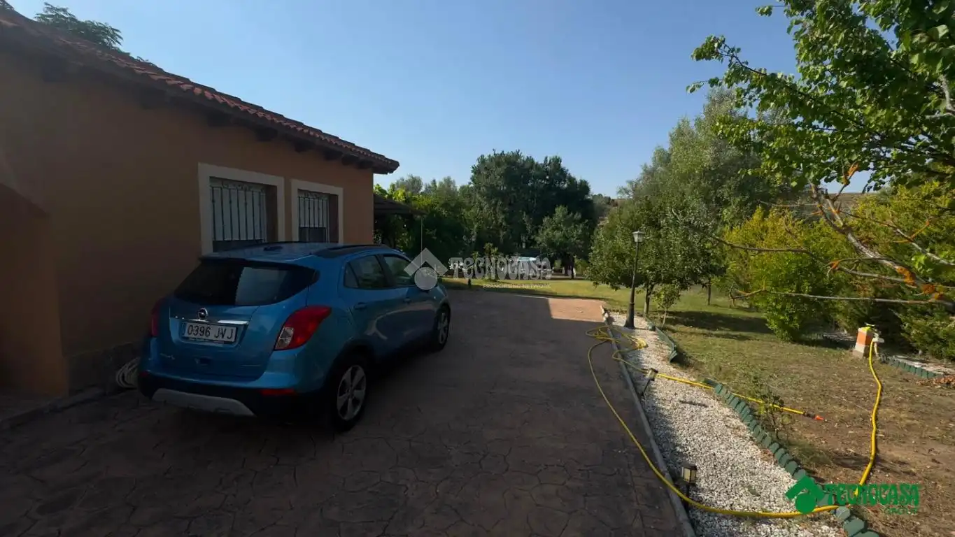 Casa o chalet en venta en Illana con Aire acondicionado, Calefacción y Piscina