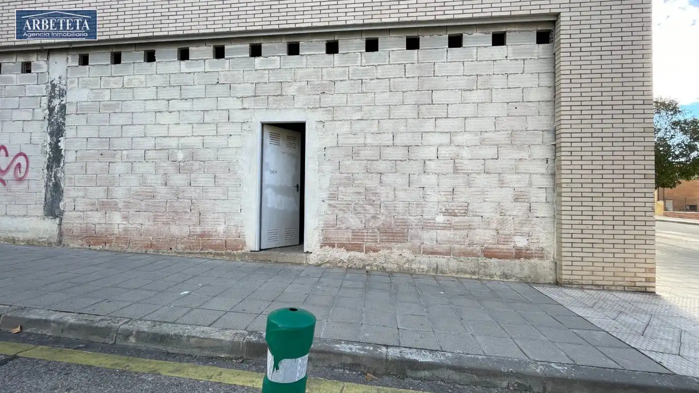 Local comercial en venta en Los Valles - Sanz Vázquez - El Fuerte, imagen 4