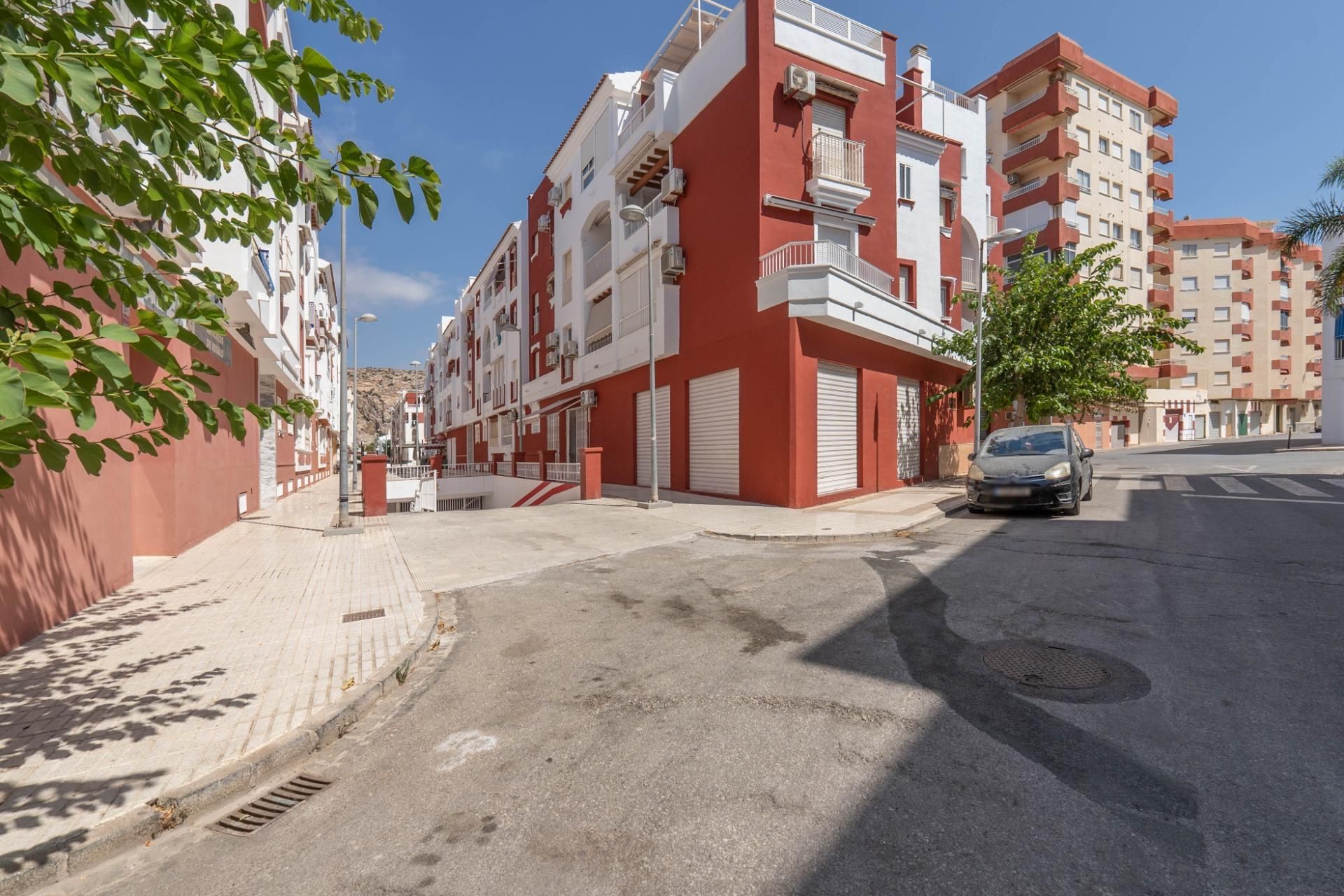 Vista exterior de Apartament en venda en Motril amb Aire condicionat i Terrassa