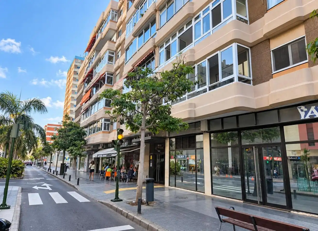 Gewerbefläche zur Miete in Calle Luis Doreste Silva 24