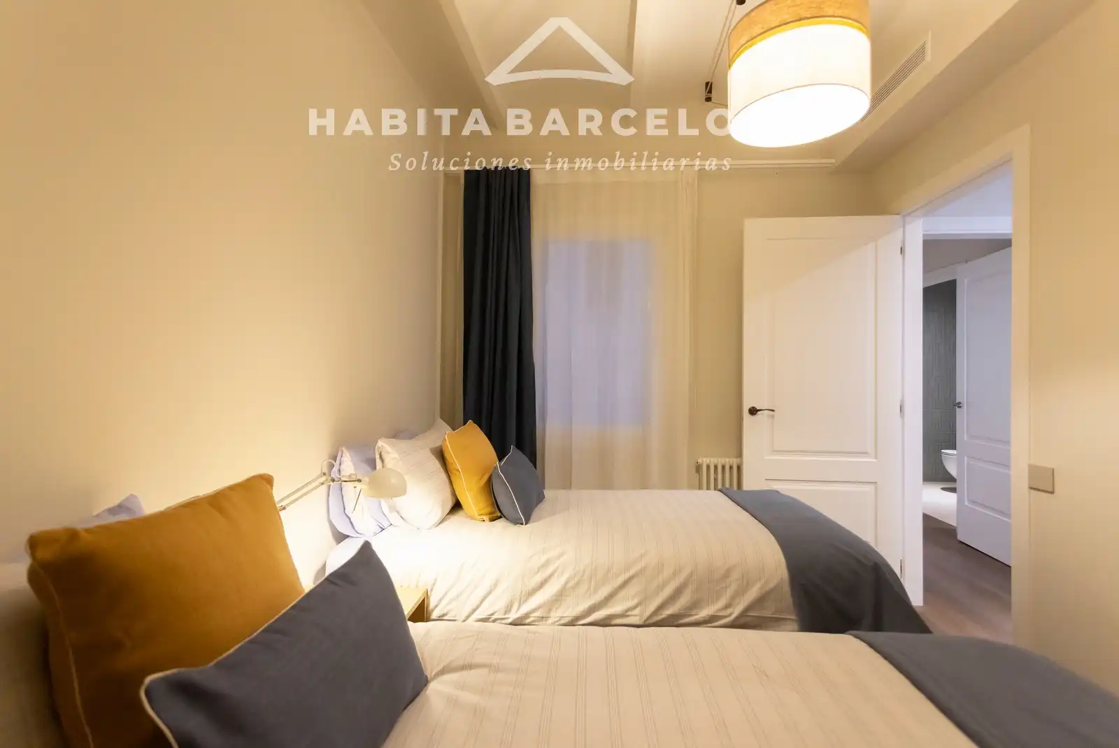 Habitación de Piso de alquiler en Barcelona con Aire acondicionado, Calefacción y Parquet