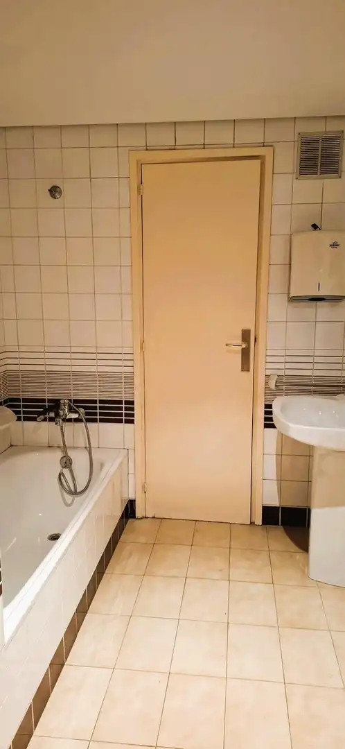 Bathroom of Office for rent in Eixample Nord