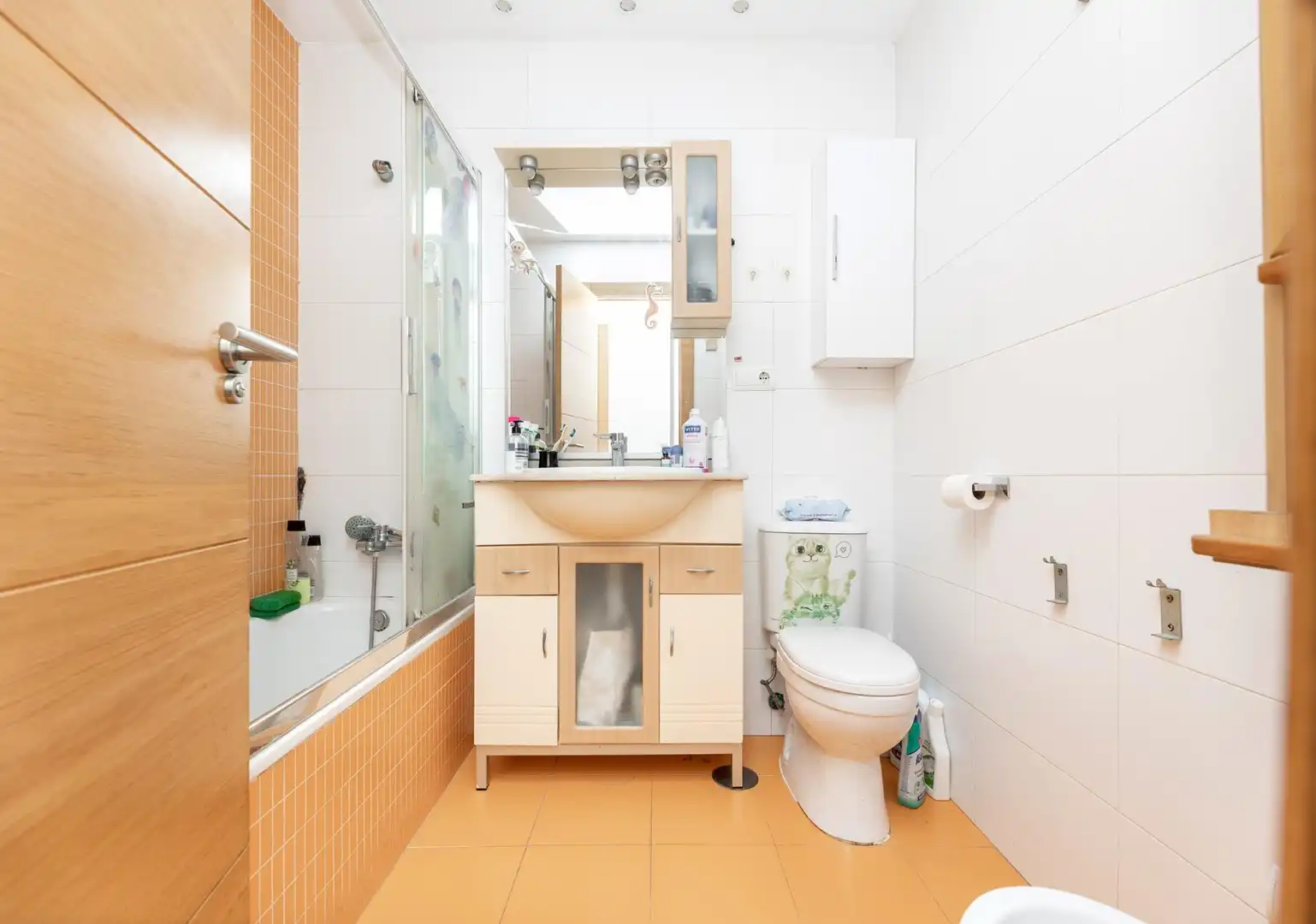 Baño de Piso en venta en Monachil con Calefacción