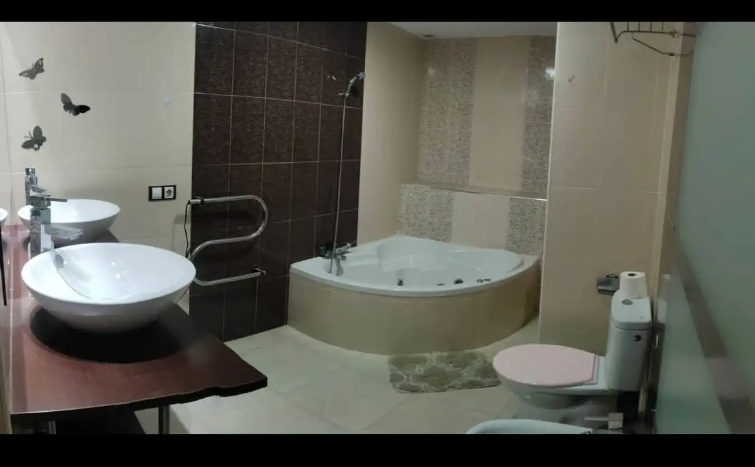 Badezimmer von Maisonette zum Verkauf in San Fernando mit Terrasse, Möbliert und Ofen