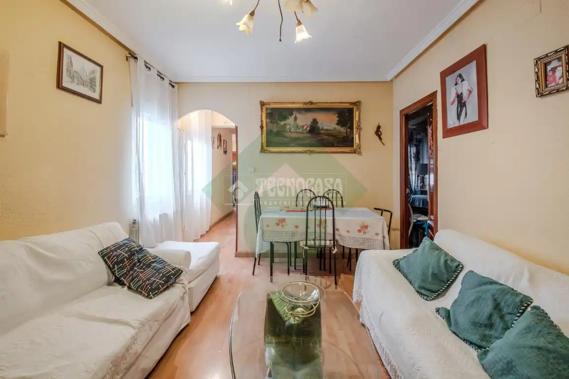 Living room of Flat for sale in Madrid  with Air Conditioner and Heating