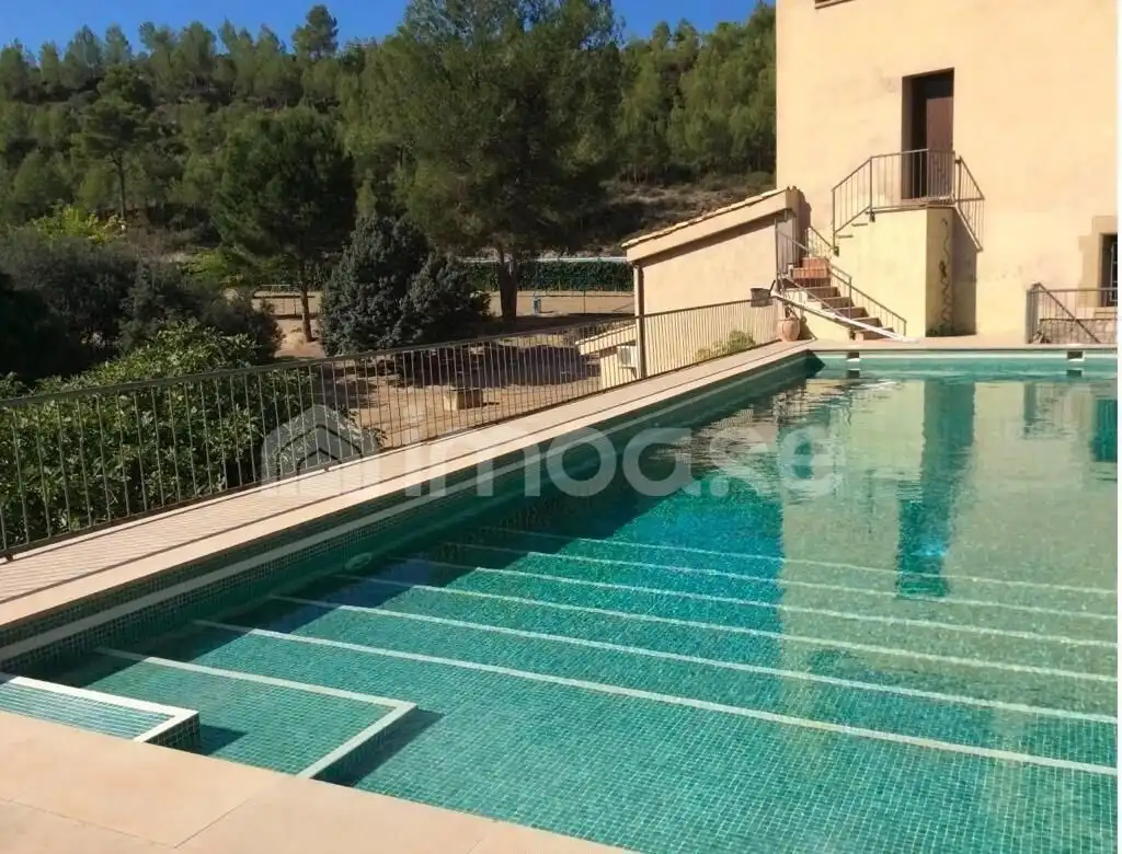 Casa rústica con piscina en venta en El Pont de Vilomara i Rocafort, imagen 2
