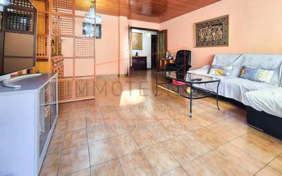 Living room of Flat for sale in Vilassar de Mar  with Terrace, Balcony and Alarm