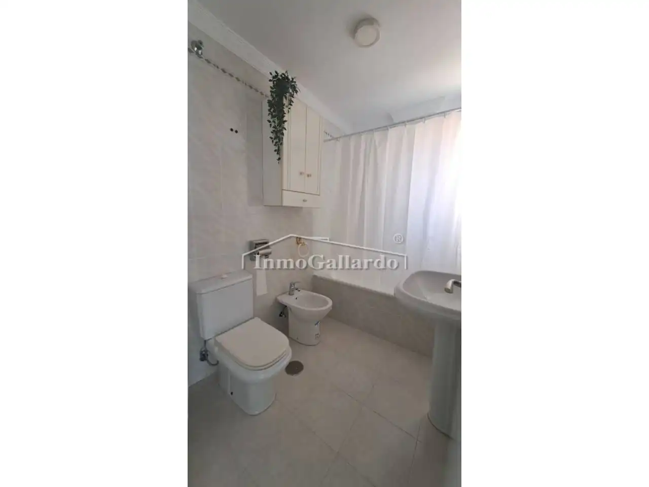 Baño de Apartamento de alquiler en Rincón de la Victoria con Terraza, Amueblado y Piscina comunitaria