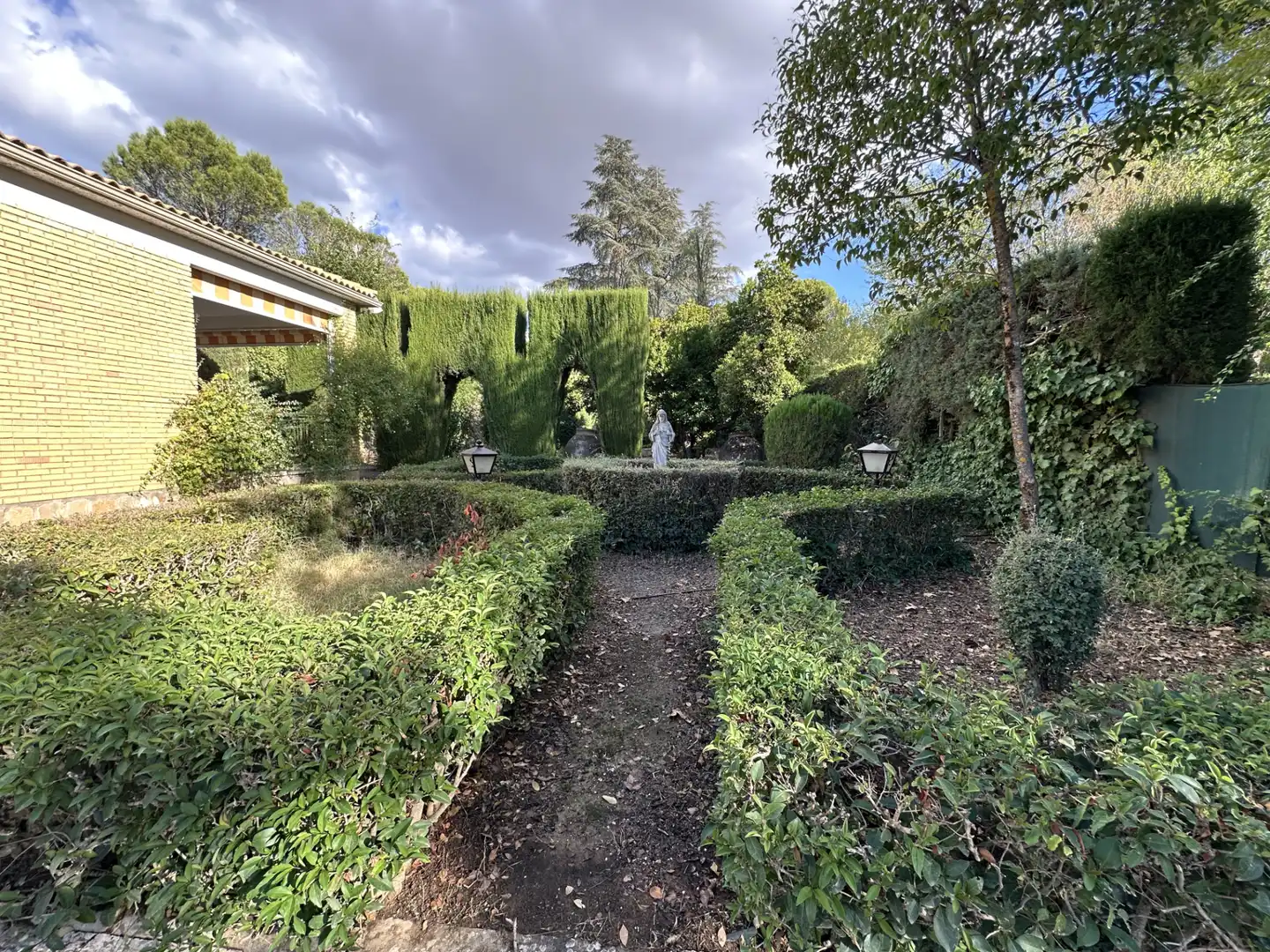 Jardín de Casa o chalet en venta en Baeza con Aire acondicionado, Jardín privado y Trastero