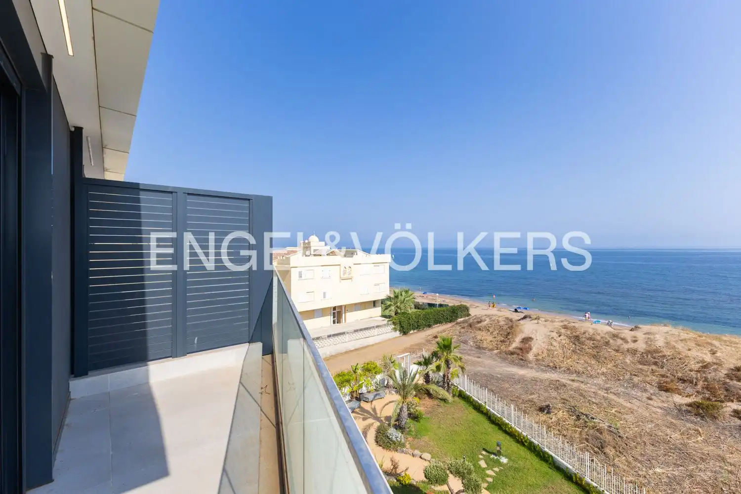 Terraza de Ático en venta en Dénia con Aire acondicionado, Calefacción y Jardín privado