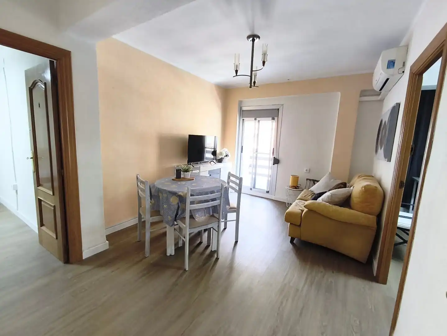 Living room of Flat for rent in Valencia  with Air Conditioner, Heating and Terrace