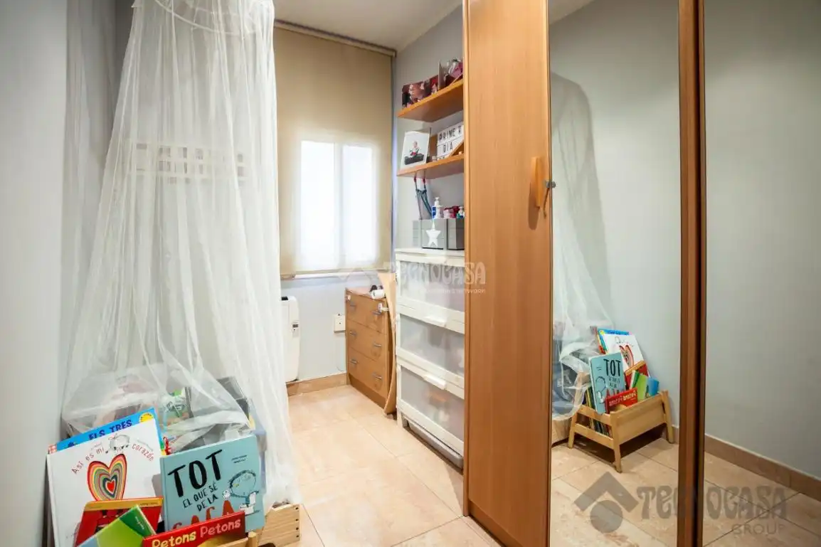 Schlafzimmer von Wohnung zum Verkauf in Barcelona mit Klimaanlage, Heizung und Möbliert