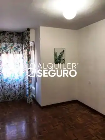Habitación de Piso de alquiler en Vitoria - Gasteiz con Calefacción, Terraza y Trastero