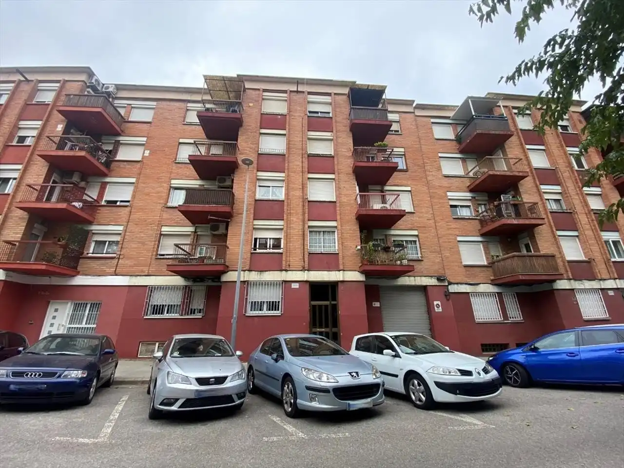 Vista exterior de Piso en venta en Sabadell