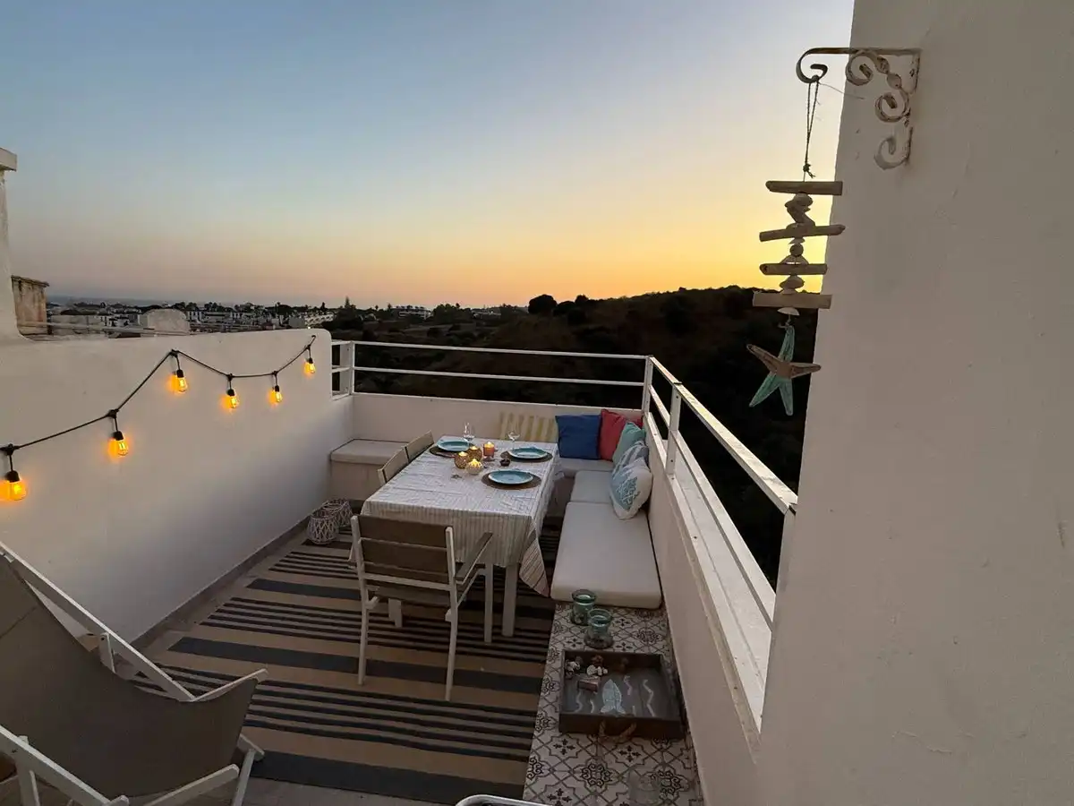 Terraza de Apartamento en venta en Marbella con Aire acondicionado y Piscina comunitaria