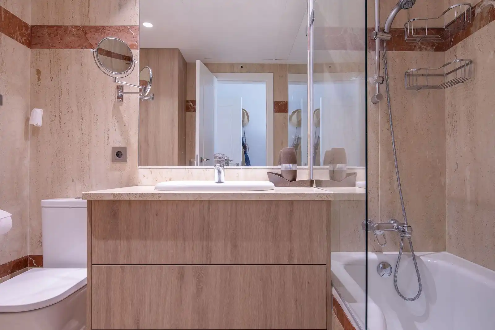 Badezimmer von Maisonette zum Verkauf in Marbella mit Klimaanlage, Terrasse und Abstellraum