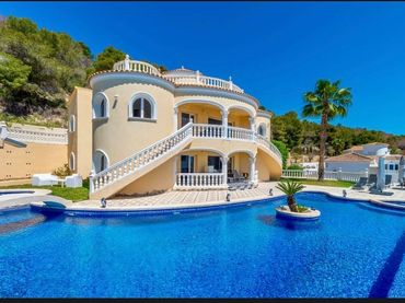 Casa con giardino in vendita a Canuta