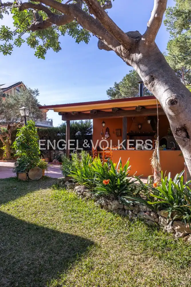 Vista exterior de Casa o chalet en venta en Paterna con Aire acondicionado, Calefacción y Jardín privado
