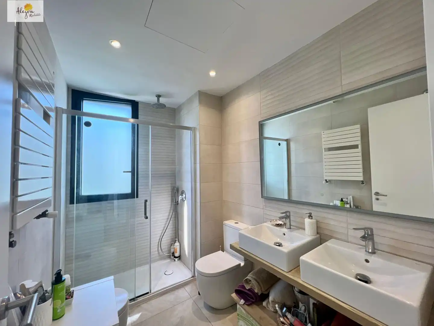 Bathroom of Houses for sale in Bétera  with Air Conditioner, Heating and Private garden