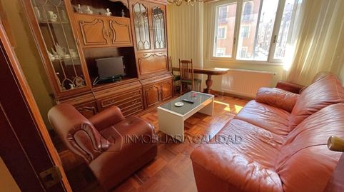 Foto 4 de Piso de alquiler en Los Vadillos - R. Sanitaria - Pozanos, Burgos Capital