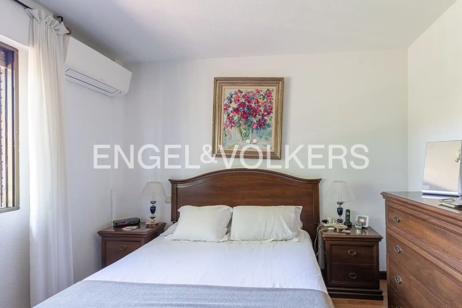 Habitación de Casa o chalet en venta en Pozuelo de Alarcón con Aire acondicionado, Calefacción y Jardín privado
