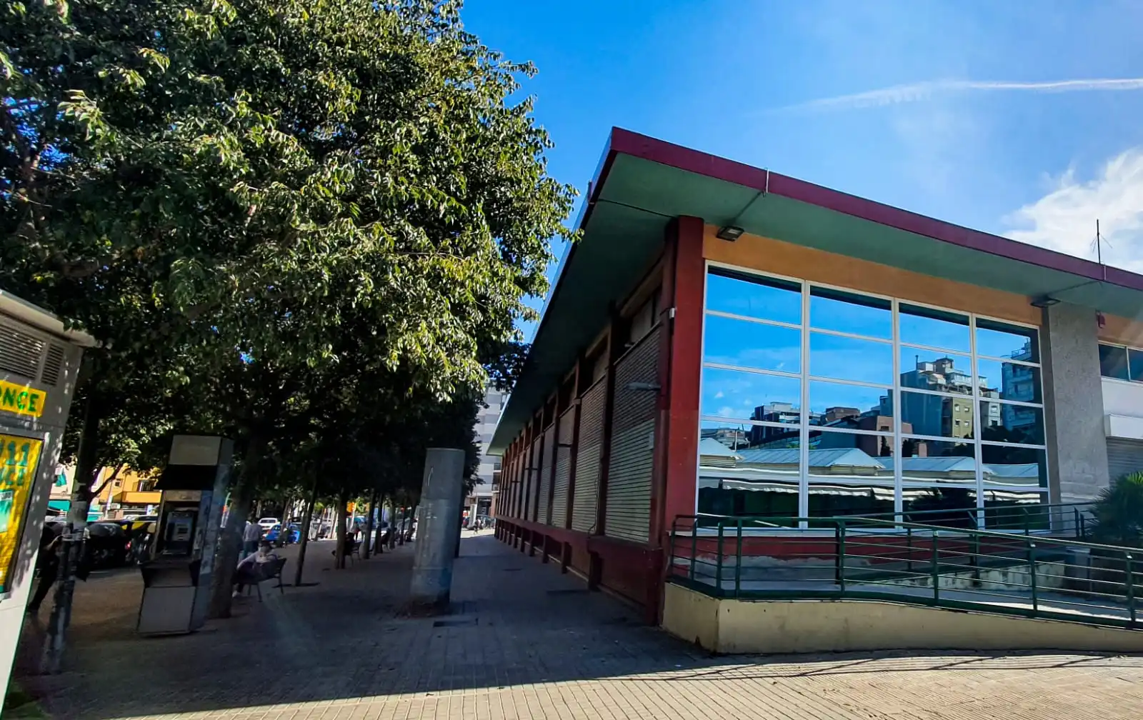 Außenansicht von Wohnung zum Verkauf in L'Hospitalet de Llobregat