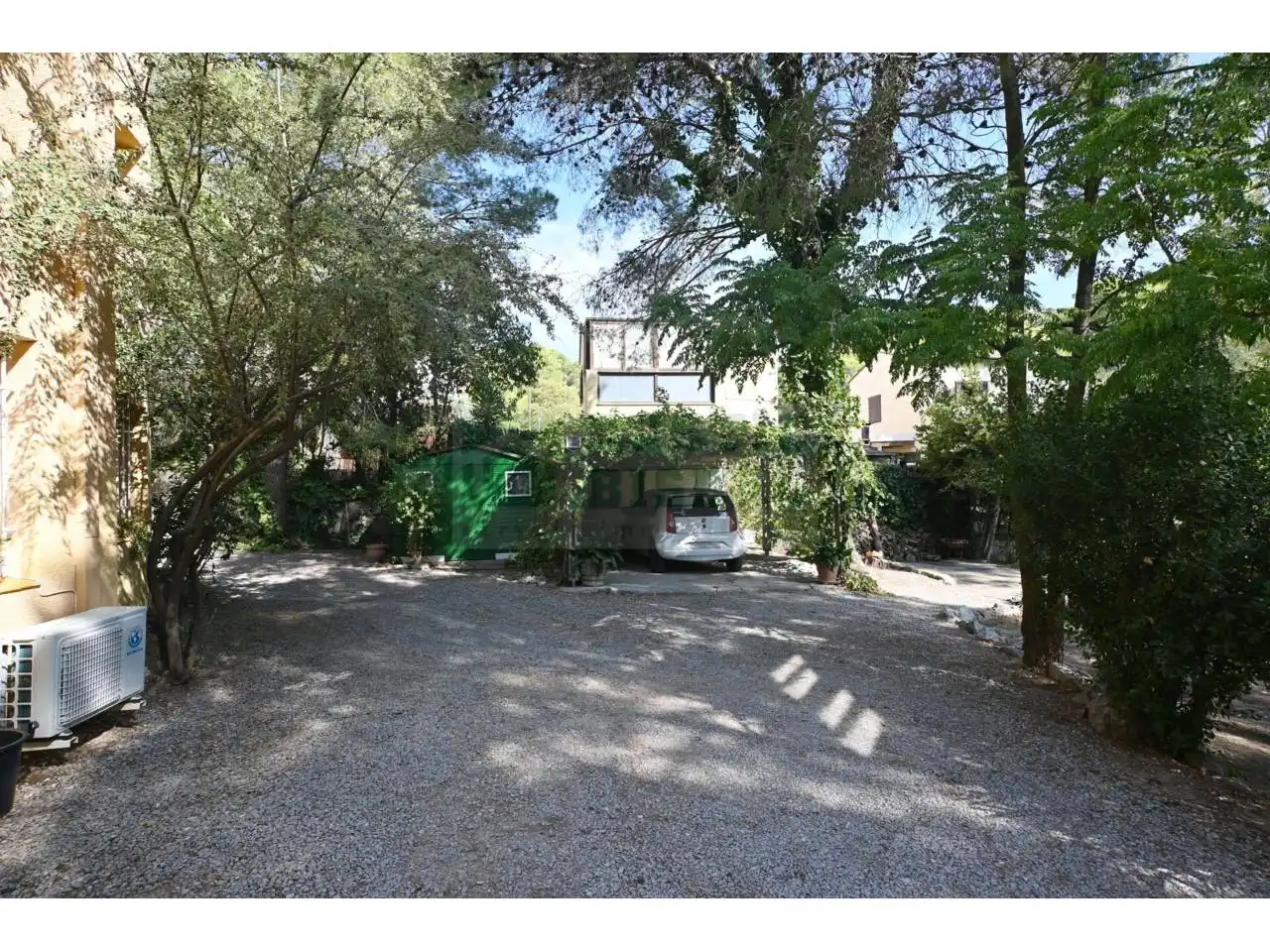 Casa amb jardí en venda a Calle Suïssa, imagen 38