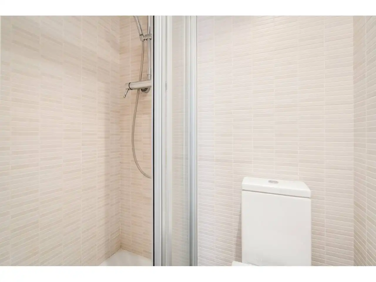 Bathroom of Duplexes for sale in Terrassa  with Air Conditioner, Heating and Terrace